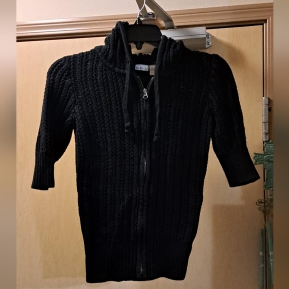 Rubbish branded hoodie size Medium. Color: Black - Picture 1 of 3